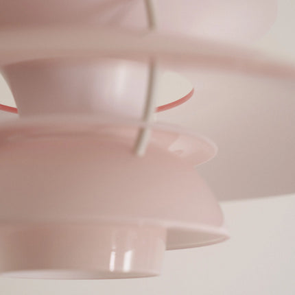 Silhouette rapprochée de la PH 5 Ø320 Opal rose pâle