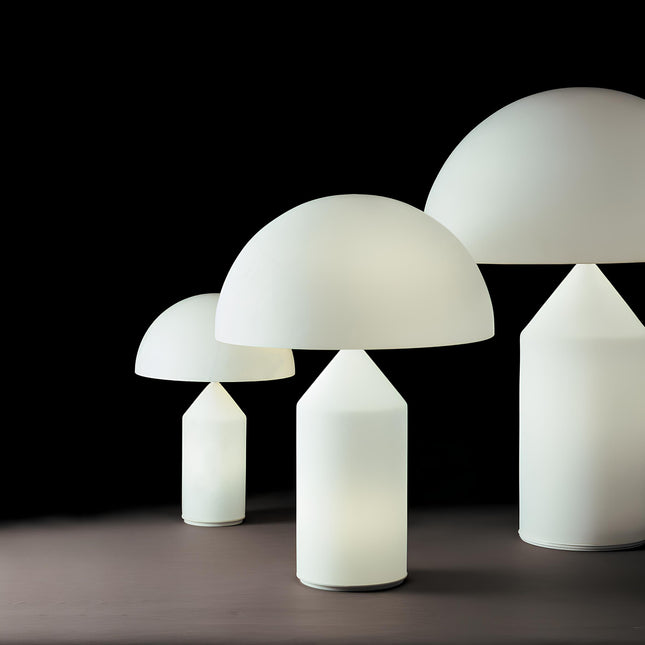 Lampe Atollo blanche opalin d'Oluce ÉCLAIRAGE FRANÇAIS