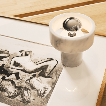 Lampe portable Stone de Tom Dixon, finition argentée