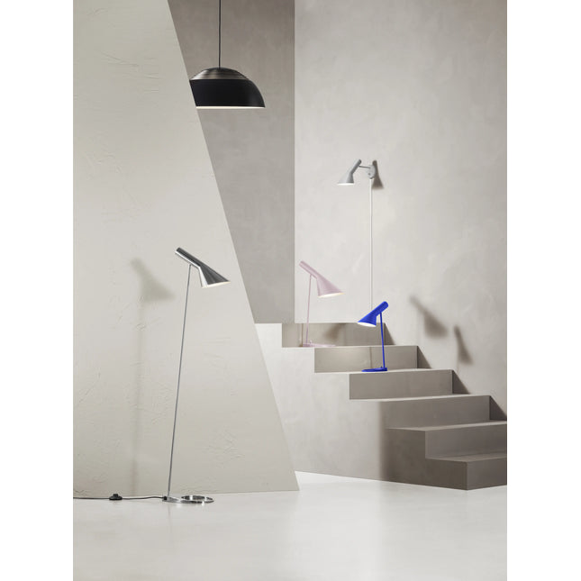 Lampadaire AJ Louis Poulsen, acier inoxydable poli : collection escalier lampes colorees