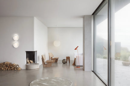 Lampadaire AJ Louis Poulsen, orange vif : salon contemporain