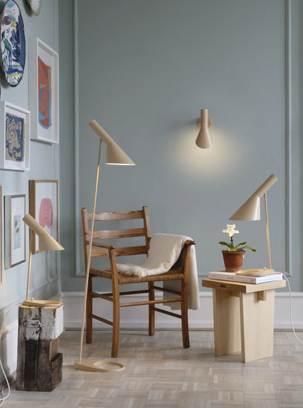 AJ - Lampadaire, Sable chaud