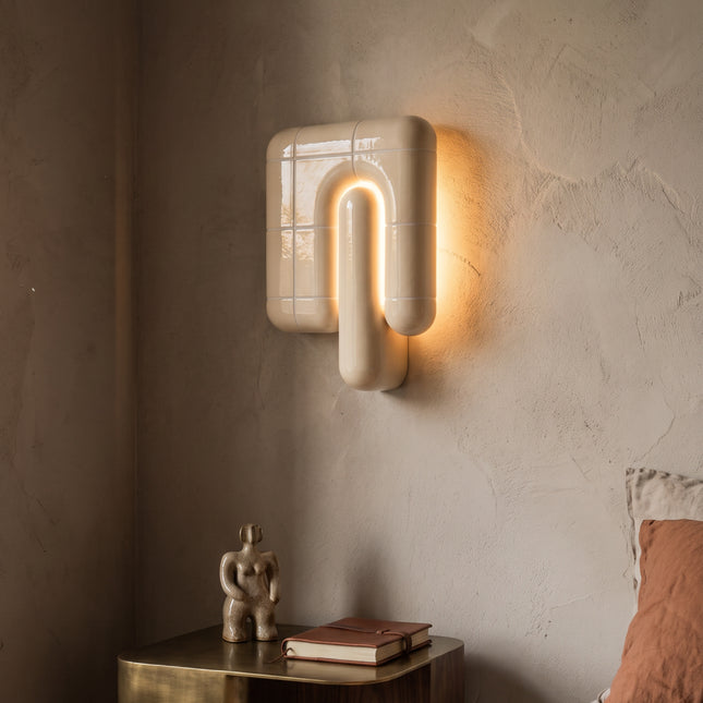U · 013 · Wall Lamp