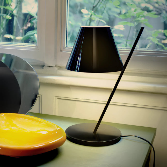 LA PETITE TABLE