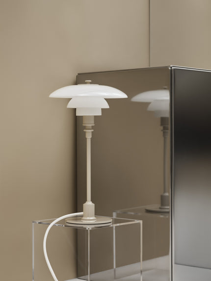 PH 2/1 Table beige Louis Poulsen en ambiance